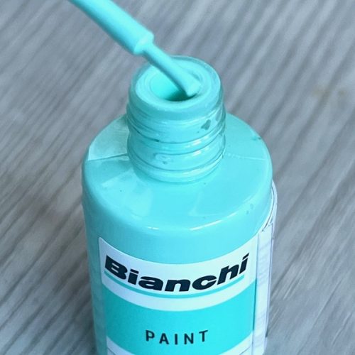 IMG_9649 Vernice per ritocchi PAINT TOUCH UP BIANCHI, colore CK16 celeste fluo LUCIDO, codice C8810005